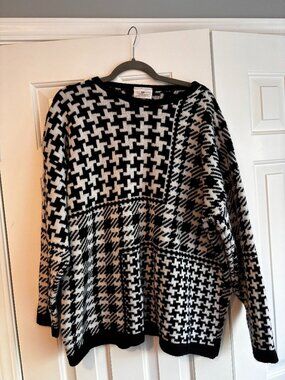 Vintage Houndstooth Worthington Sweater